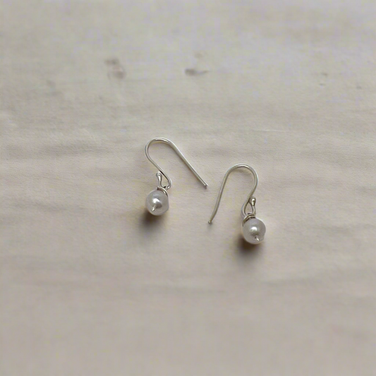 Freshwater Pearl Simple Dangle Earrings